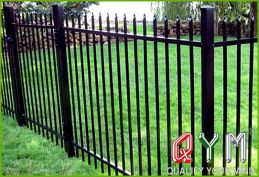 PVC picket weld fence
