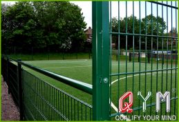 868 horizontal wire mesh fence