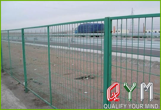 Framed Welded Wire Mesh Fence