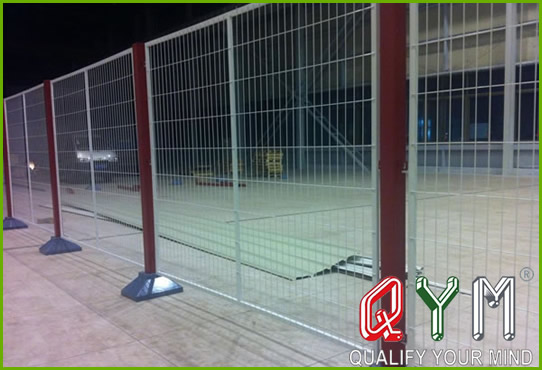 Workshop barrier fence