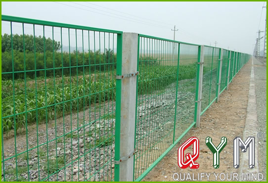 Metal fencing