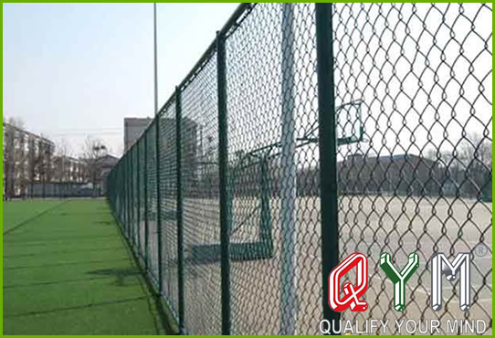 Round tube frame chain link fence