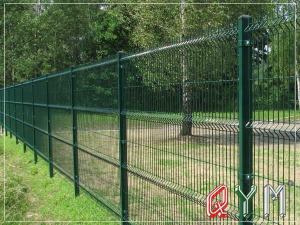 Green coated welded mesh fence
