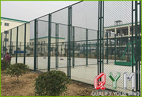 Tennis court chain link fence